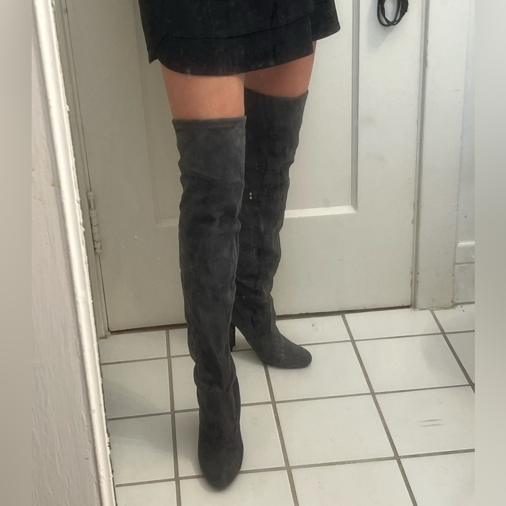STEVE MADDEN Thigh High Faux Suede Grey SZ 7 Boots!  Ariana Grande BlackPink